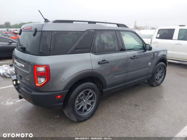 Ford Bronco - 4