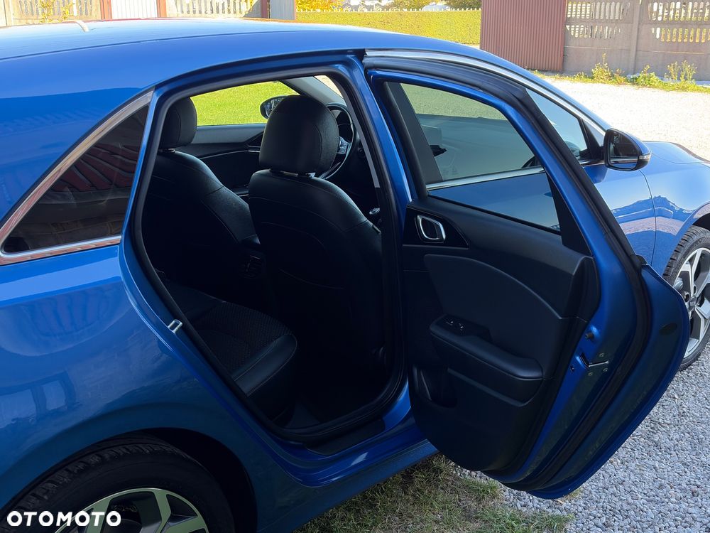 Kia Ceed 1.4 T-GDI OPF Platinum Edition - 34