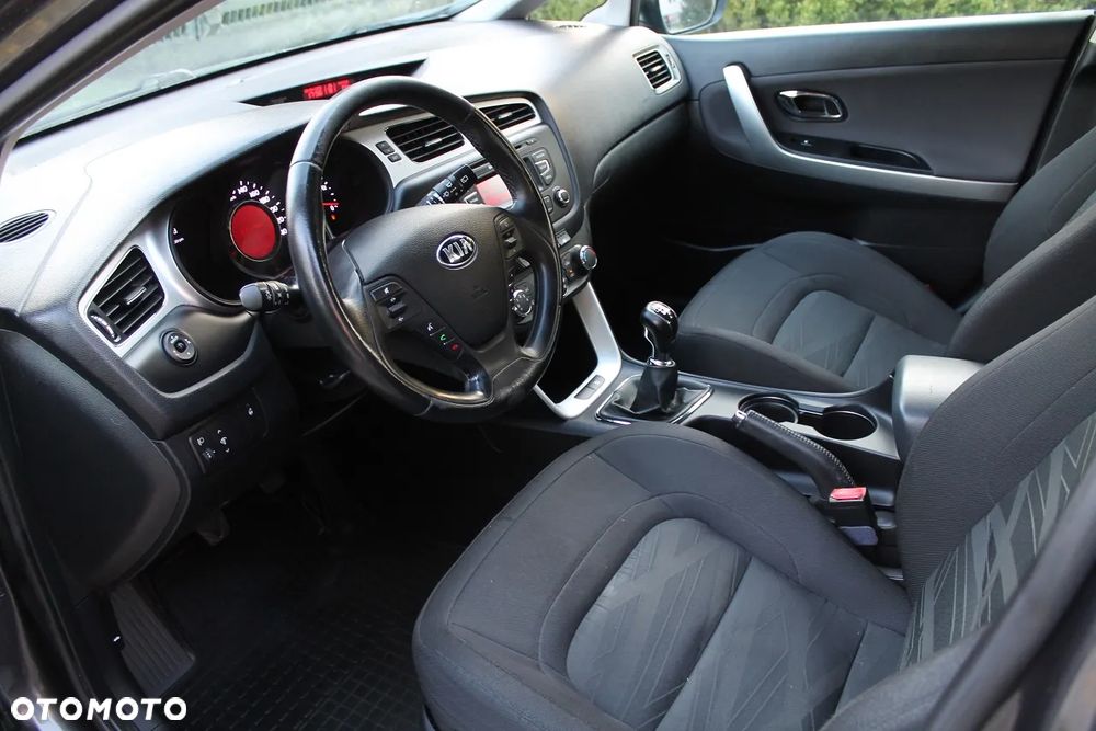 Kia Ceed 1.4 CVVT Attract - 9