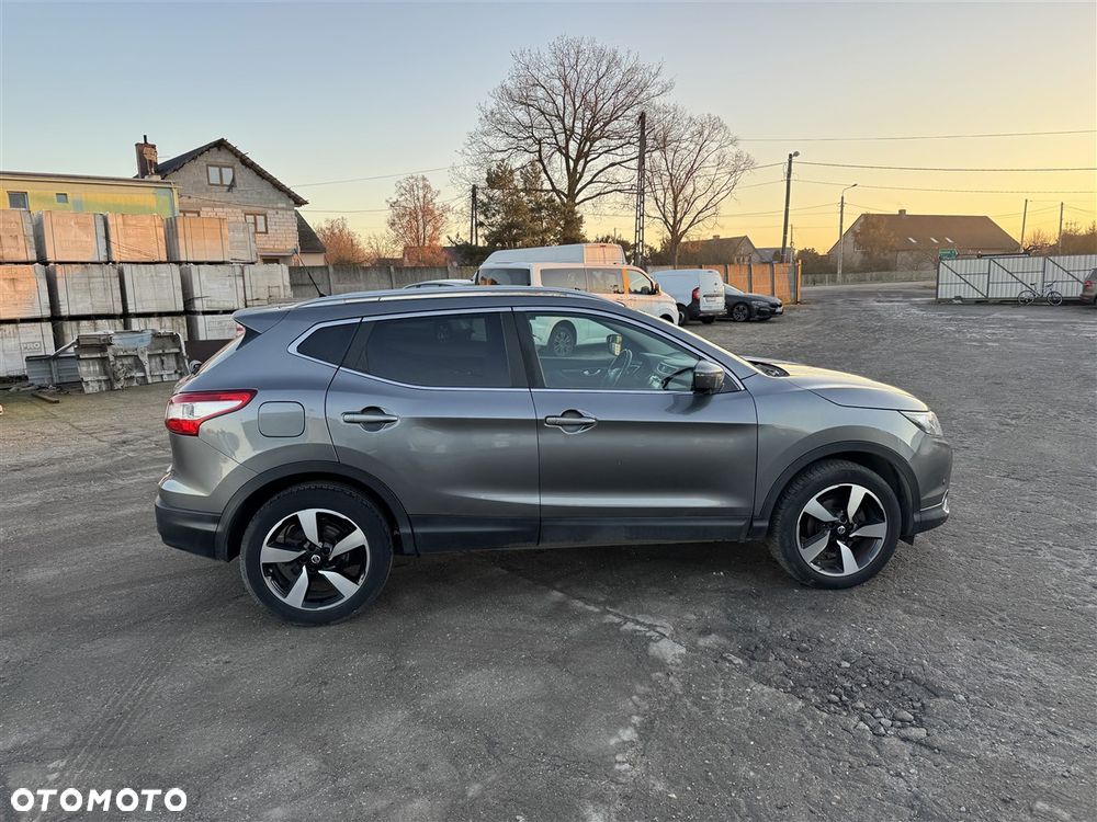 Nissan Qashqai - 8