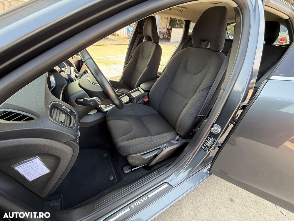 Volvo V40 D2 - 18