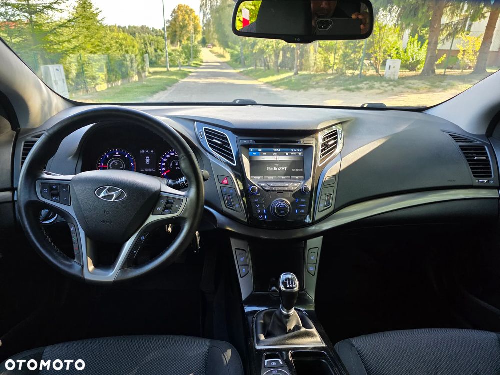 Hyundai i40 Kombi 1.7 CRDi Premium - 19