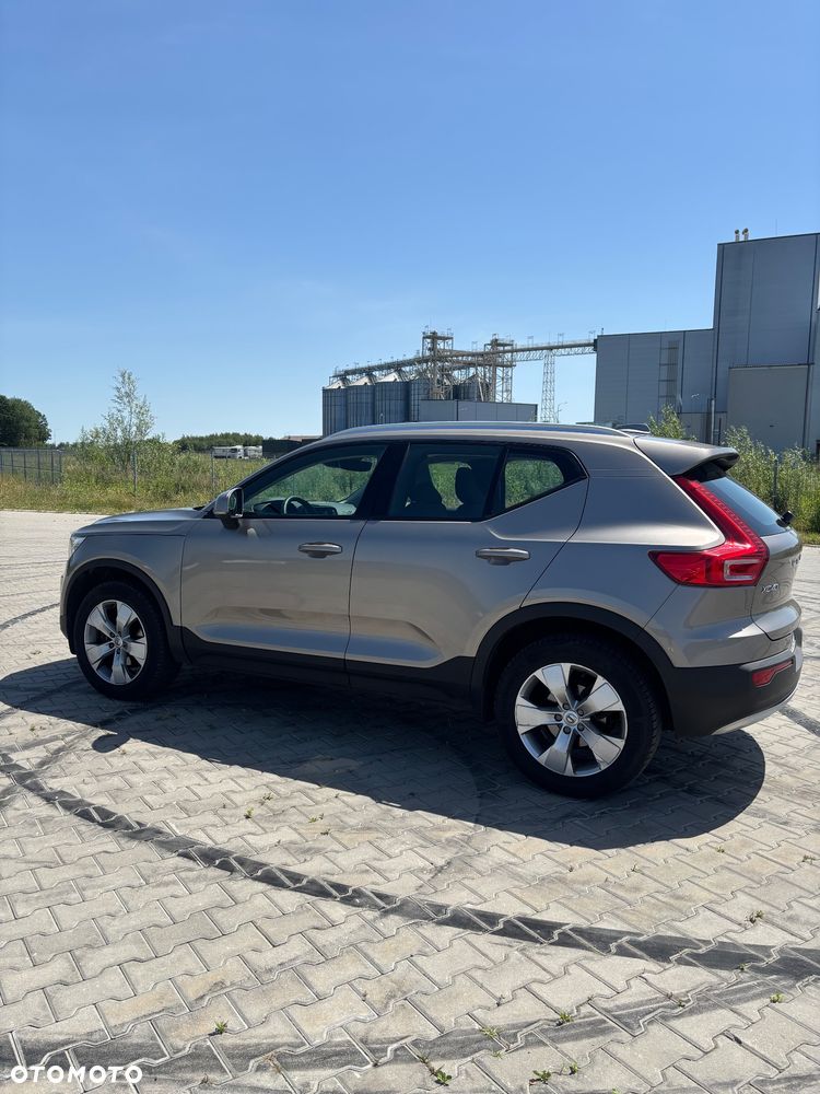 Volvo XC 40 T3 Momentum Core - 8