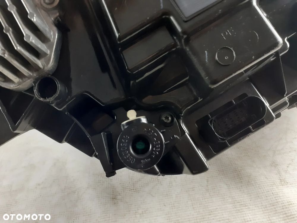 Lampa lewa Volvo XC90 full led 15-19r 31363163 - 9