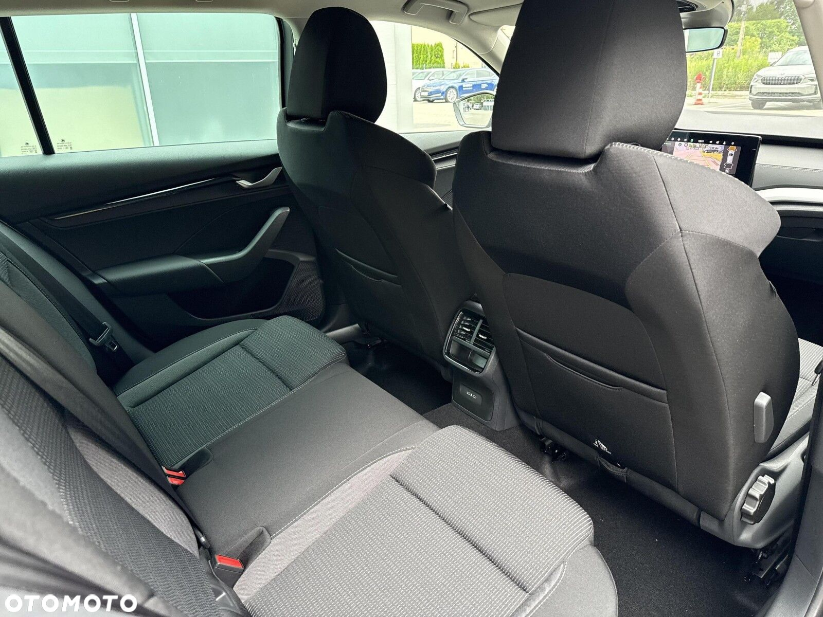 Skoda Octavia 1.5 TSI mHEV Selection DSG - 21
