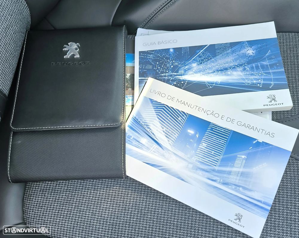 Peugeot 5008 1.5 BlueHDi Allure - 23