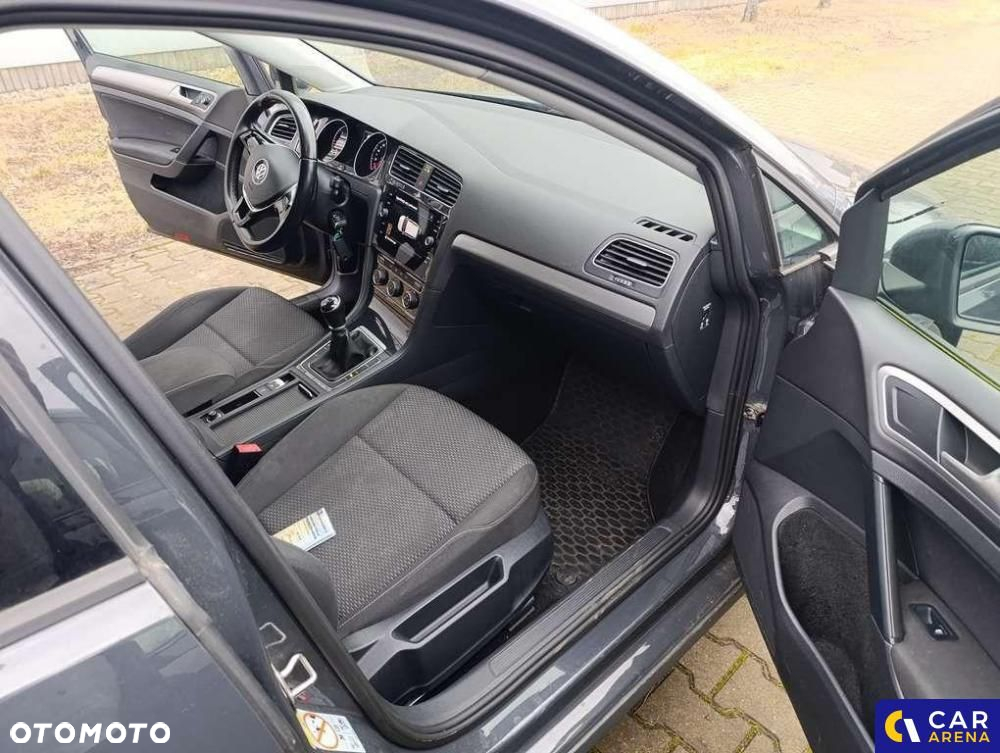 Volkswagen Golf - 19