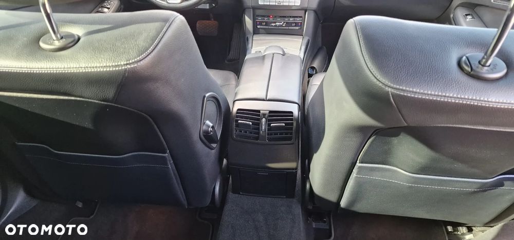 Mercedes-Benz Klasa E 250 T 7G-TRONIC Elegance - 16
