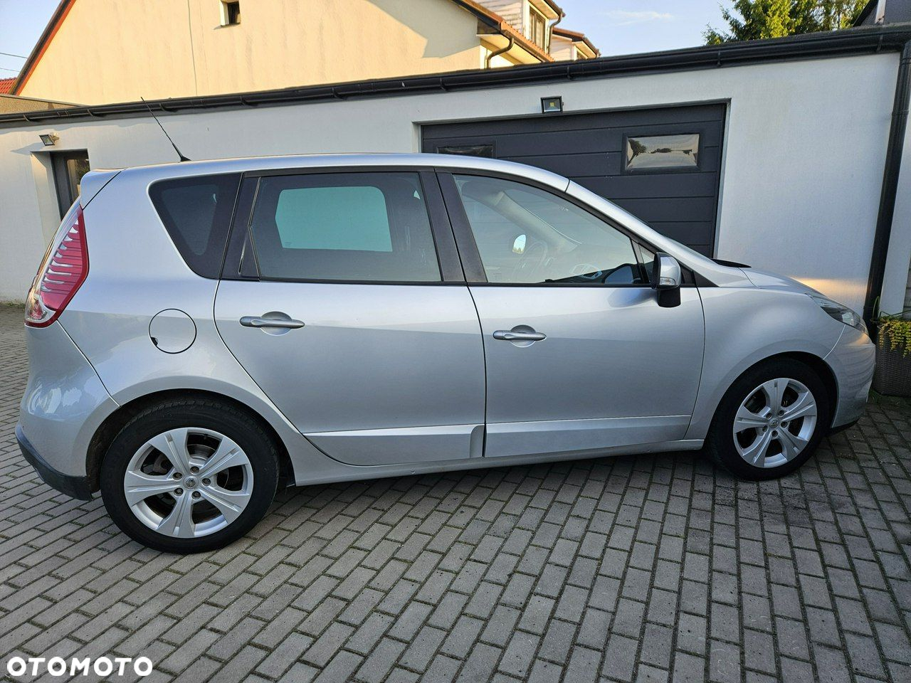 Renault Scenic 1.4 16V TCE Privilege - 19