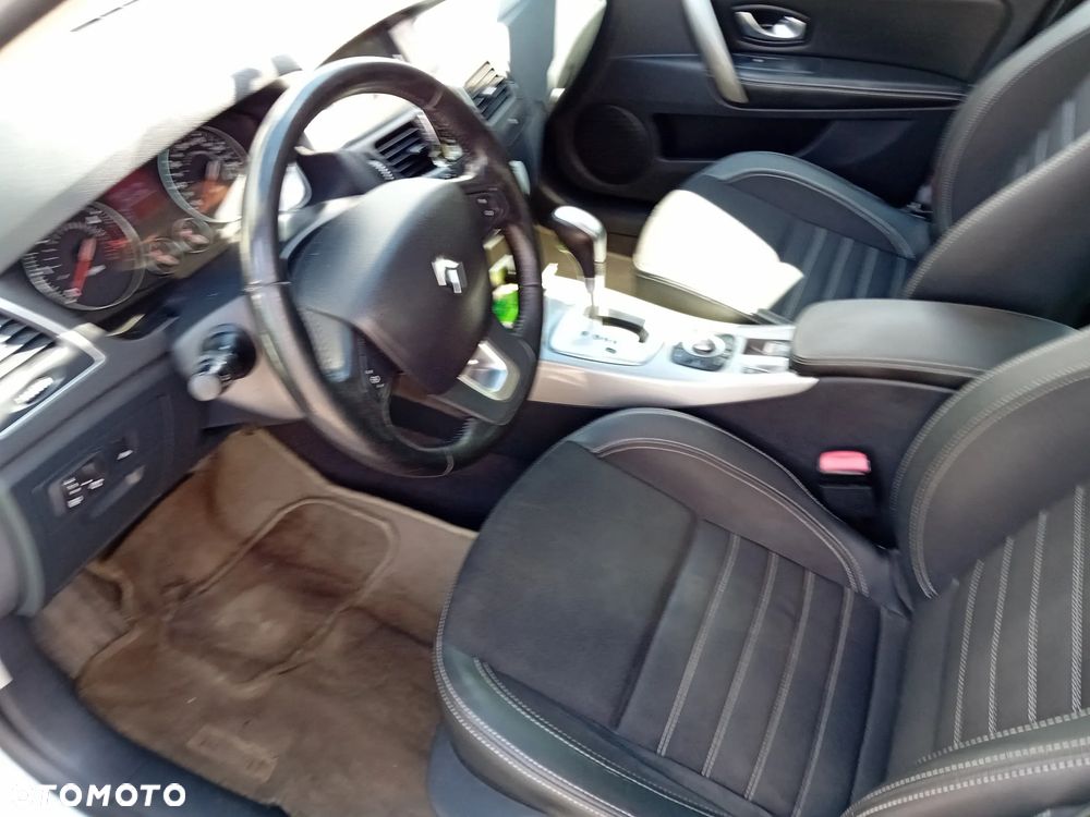 Renault Laguna dCi 110 FAP EDC Limited - 9