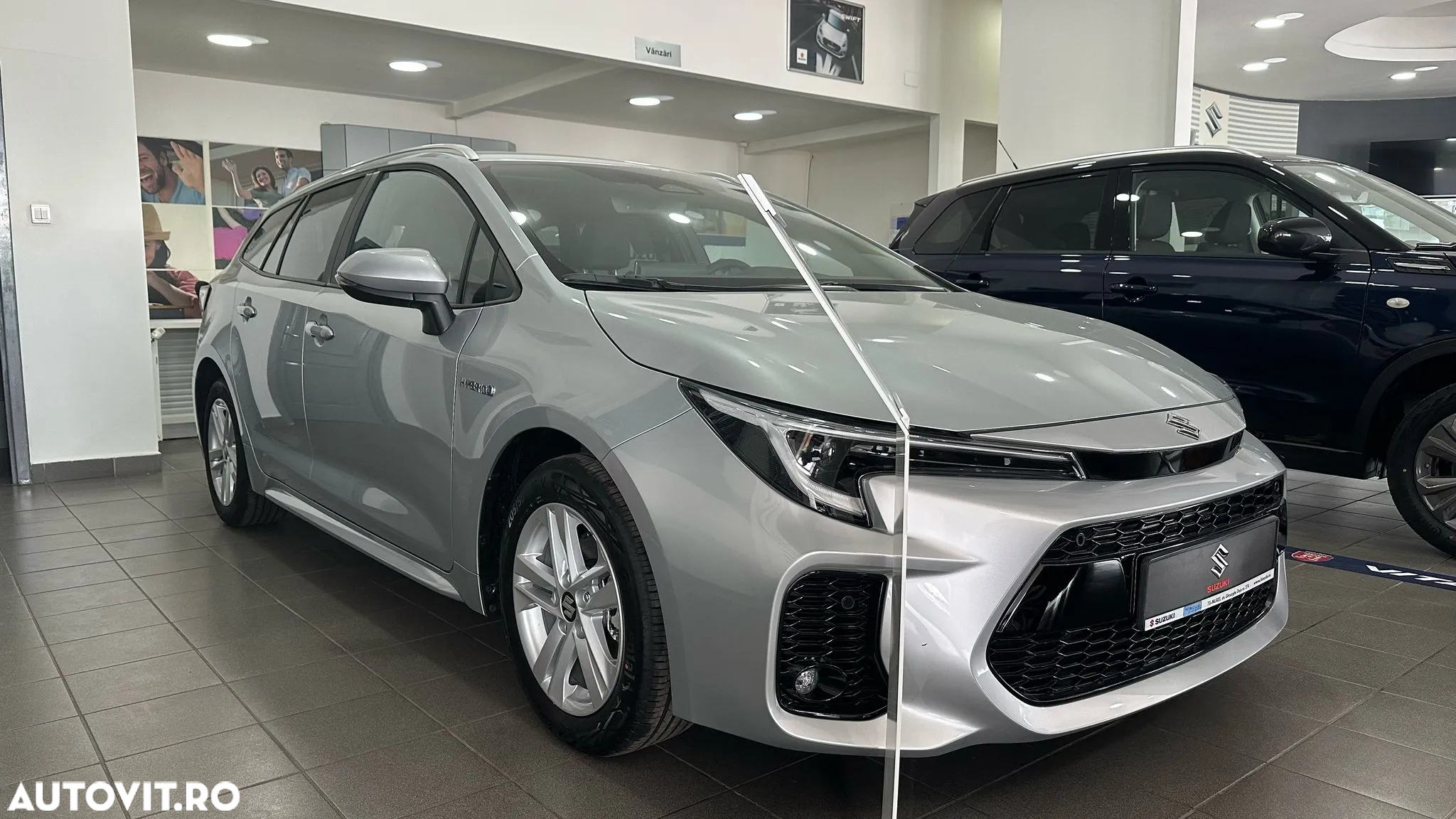 Suzuki Swace 1.8 E-CVT HEV Spirit - 3