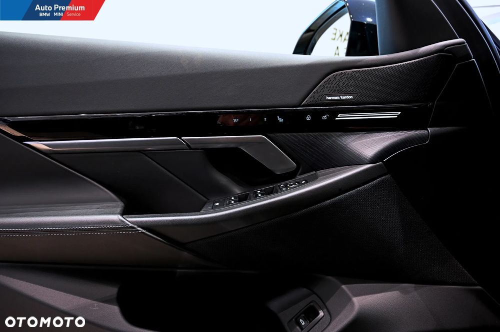 BMW Seria 5 520d xDrive - 11