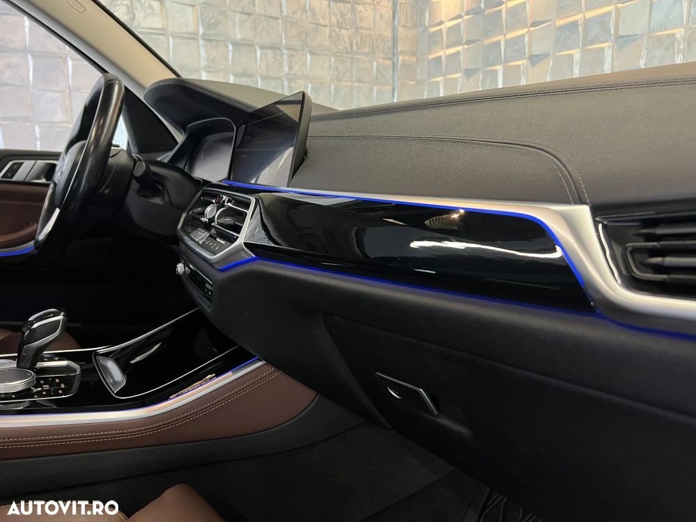 BMW X5 xDrive30d xLine - 25