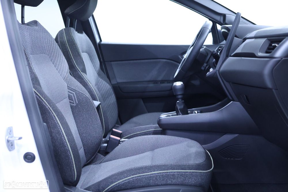 Renault Captur - 19