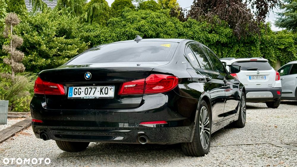 BMW Seria 5 530e iPerformance Luxury Line - 2