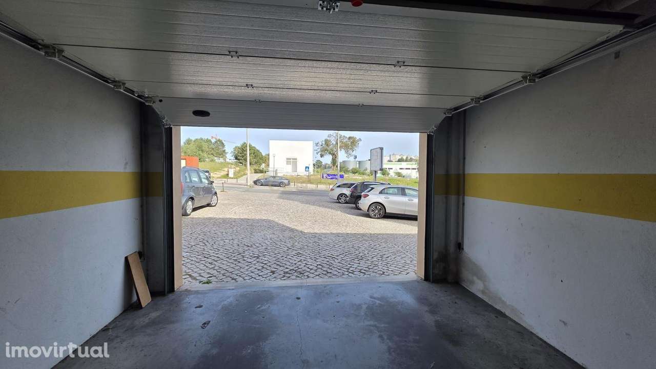 Exclusividade no Condomínio do Farol: A Única Fração com Vista Rio e - Grande imagem: 3/35