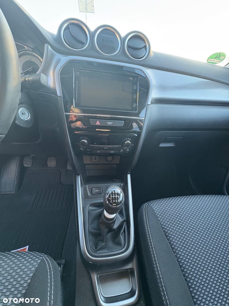 Suzuki Vitara 1.4 Boosterjet mHEV Premium Plus 2WD - 10