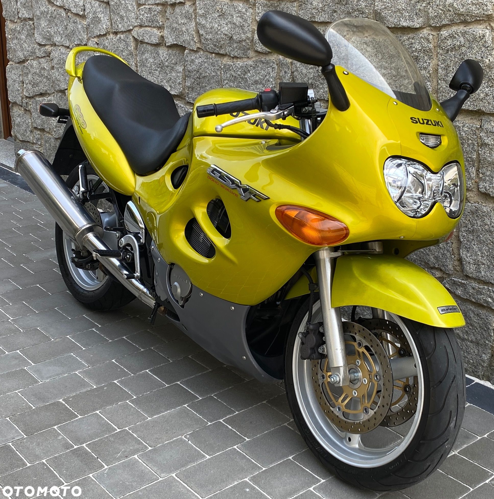 Suzuki GSX - 1