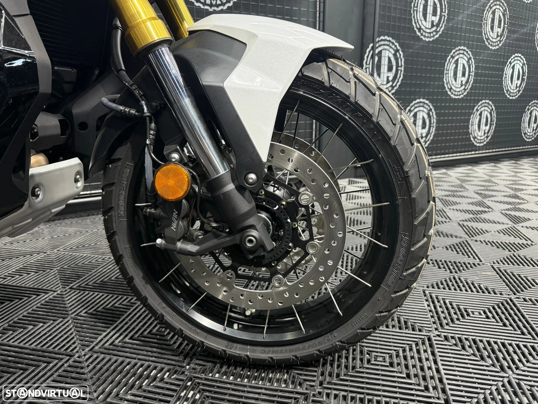 Honda X-ADV 750 - 13