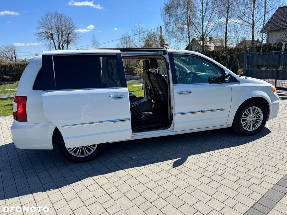 Chrysler Town & Country 3.6 Touring - 5