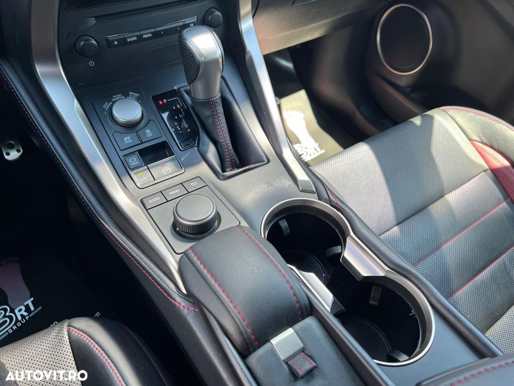 Lexus Seria NX - 12