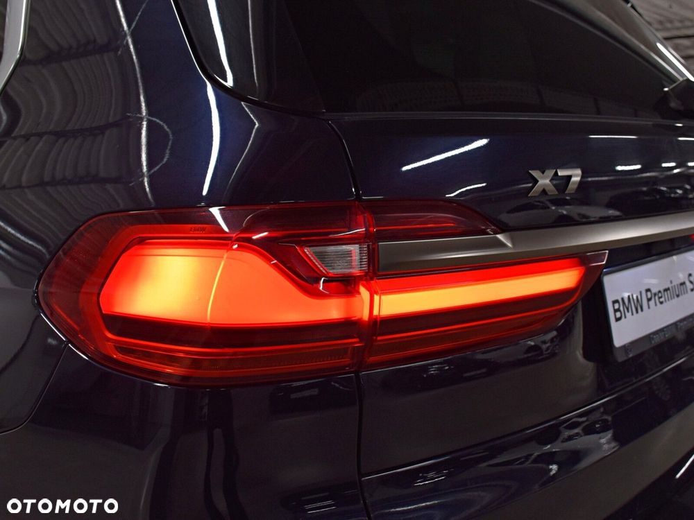 BMW X7 M50i sport - 29