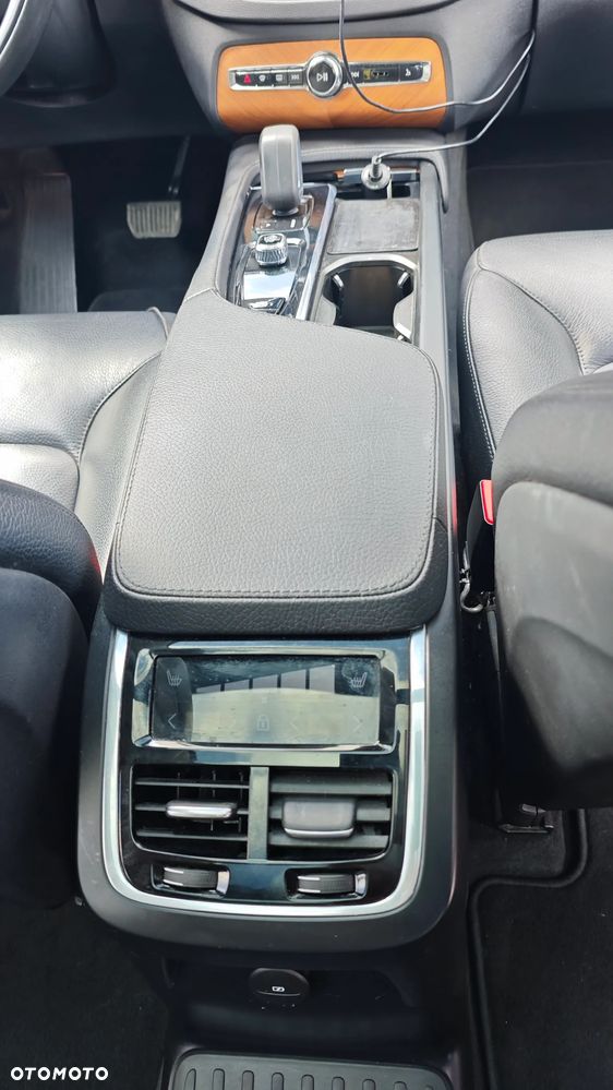 Volvo XC 90 T8 AWD Twin Engine Geartronic Inscription - 5