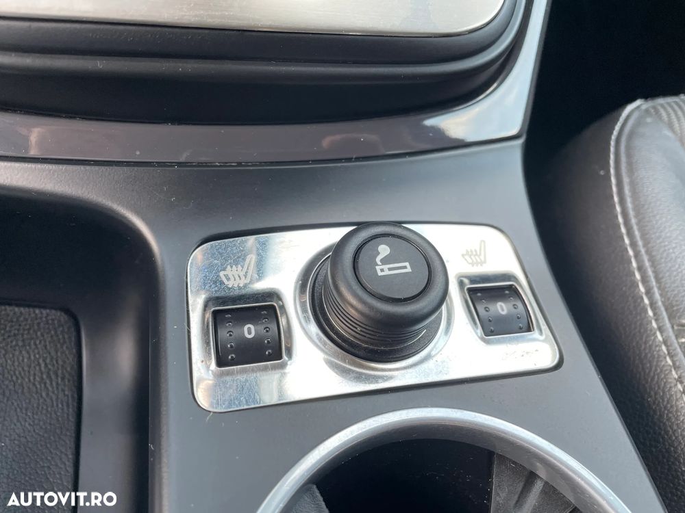Ford Kuga - 15