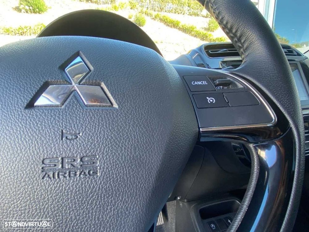 Mitsubishi Space Star 1.2 Intense Connect Edition - 12