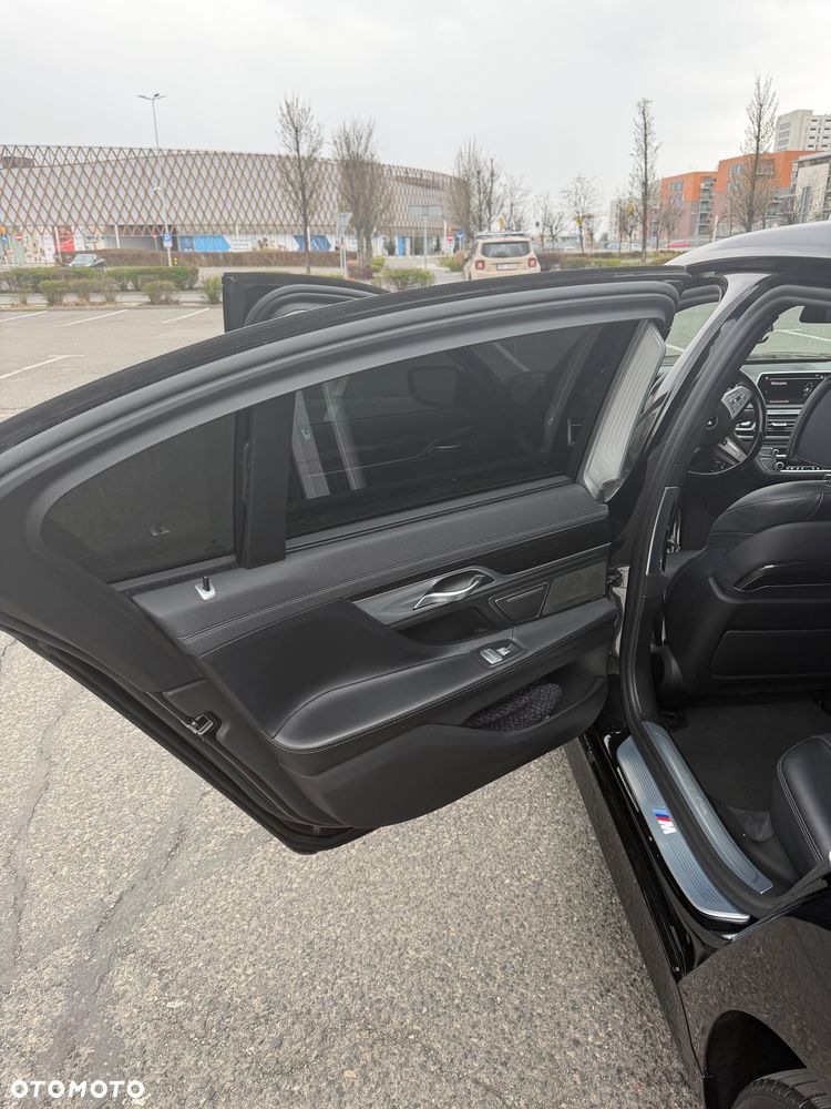 BMW Seria 7 740Li sport - 14