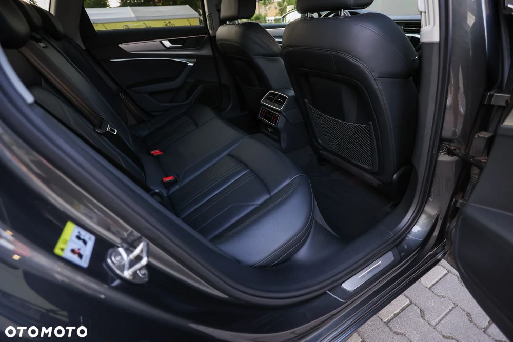 Audi A6 Avant 40 TDI quattro S tronic S line - 27
