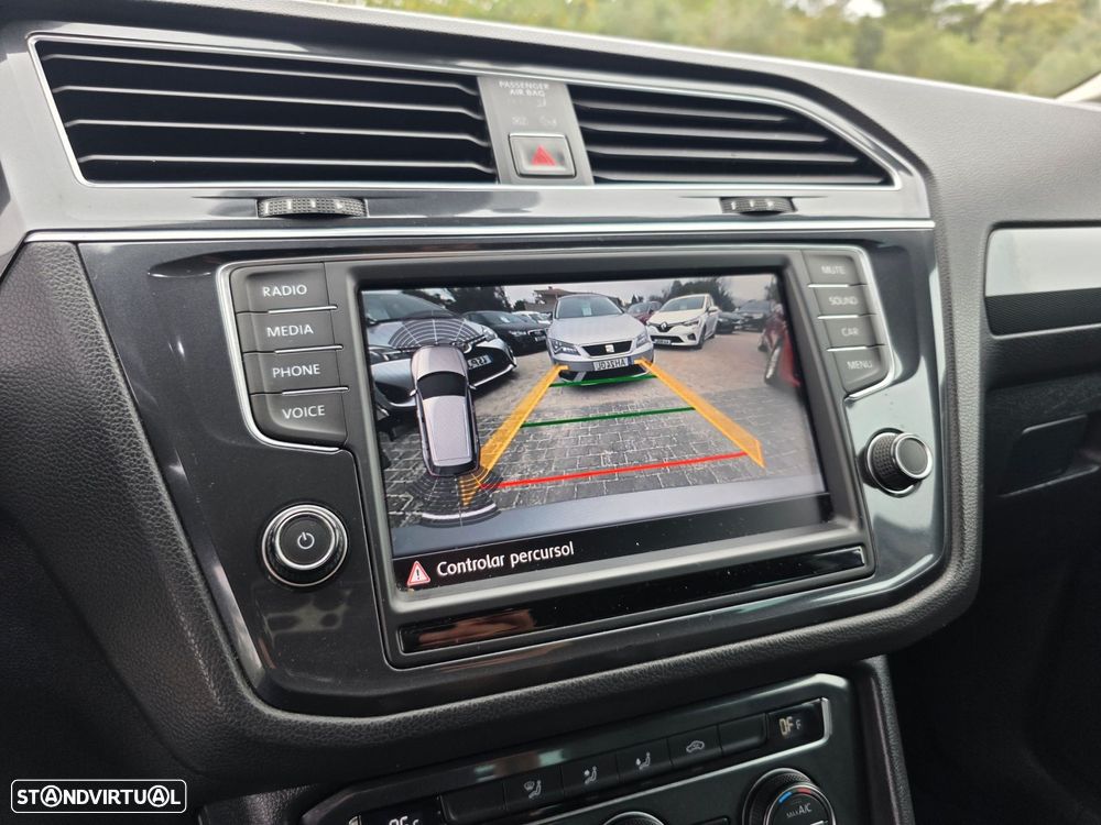 VW Tiguan 2.0 TDI Confortline - 19