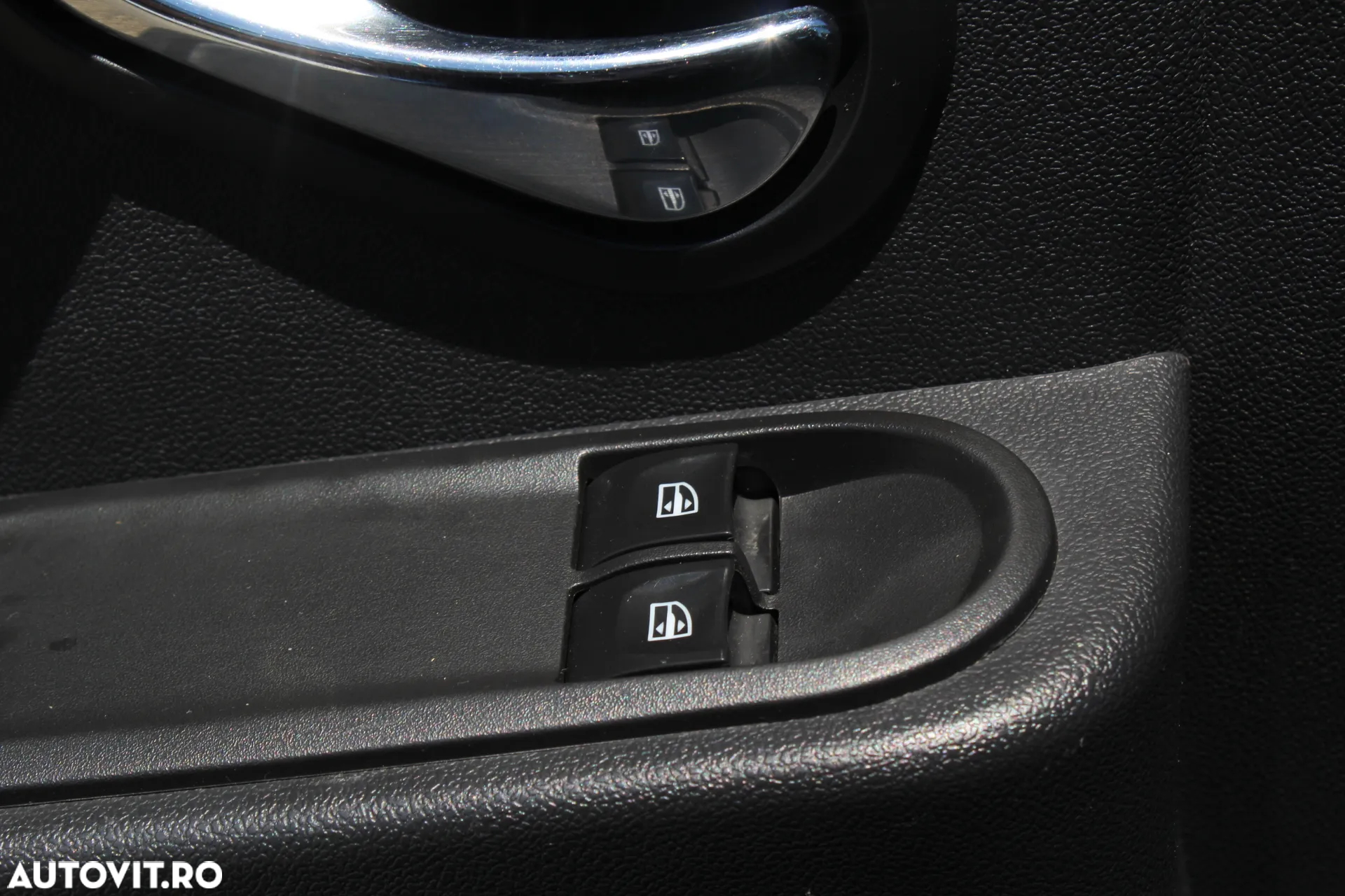 Dacia Duster dCi 110 FAP 4x2 Laureate - 8