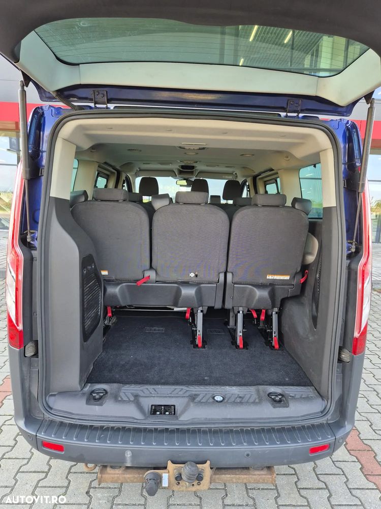 Ford Tourneo Custom - 14