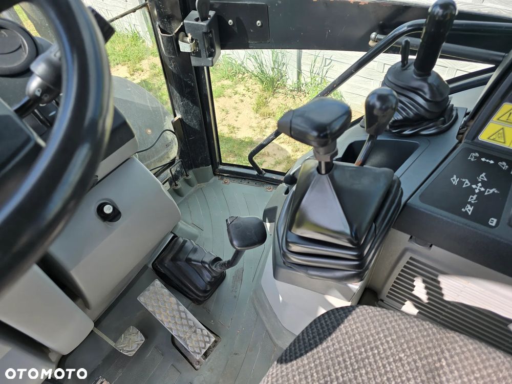 Caterpillar - 12