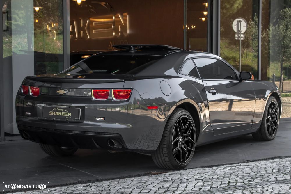 Chevrolet Camaro - 4