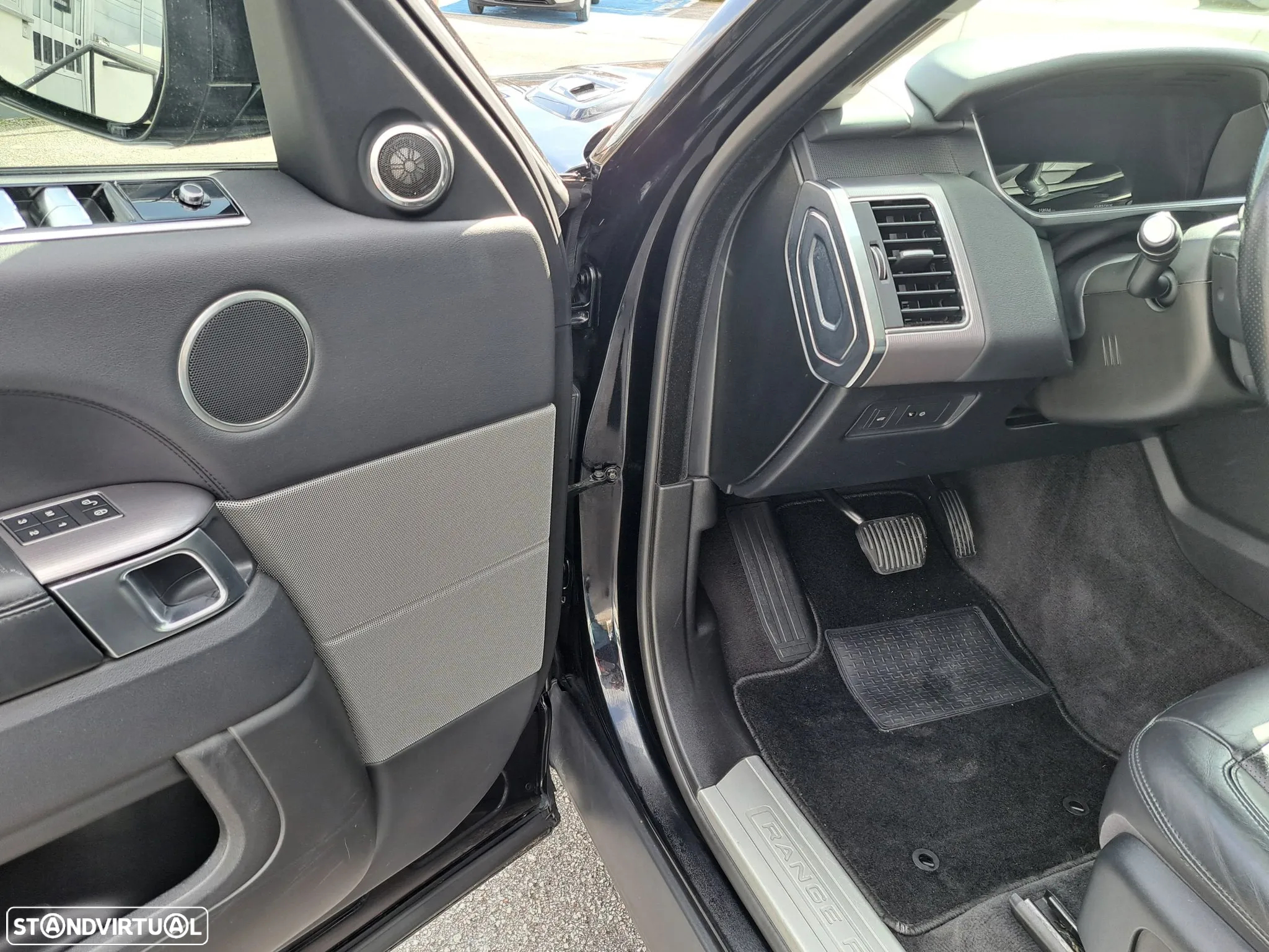 Land Rover Range Rover Sport 3.0 SDV6 HSE - 19