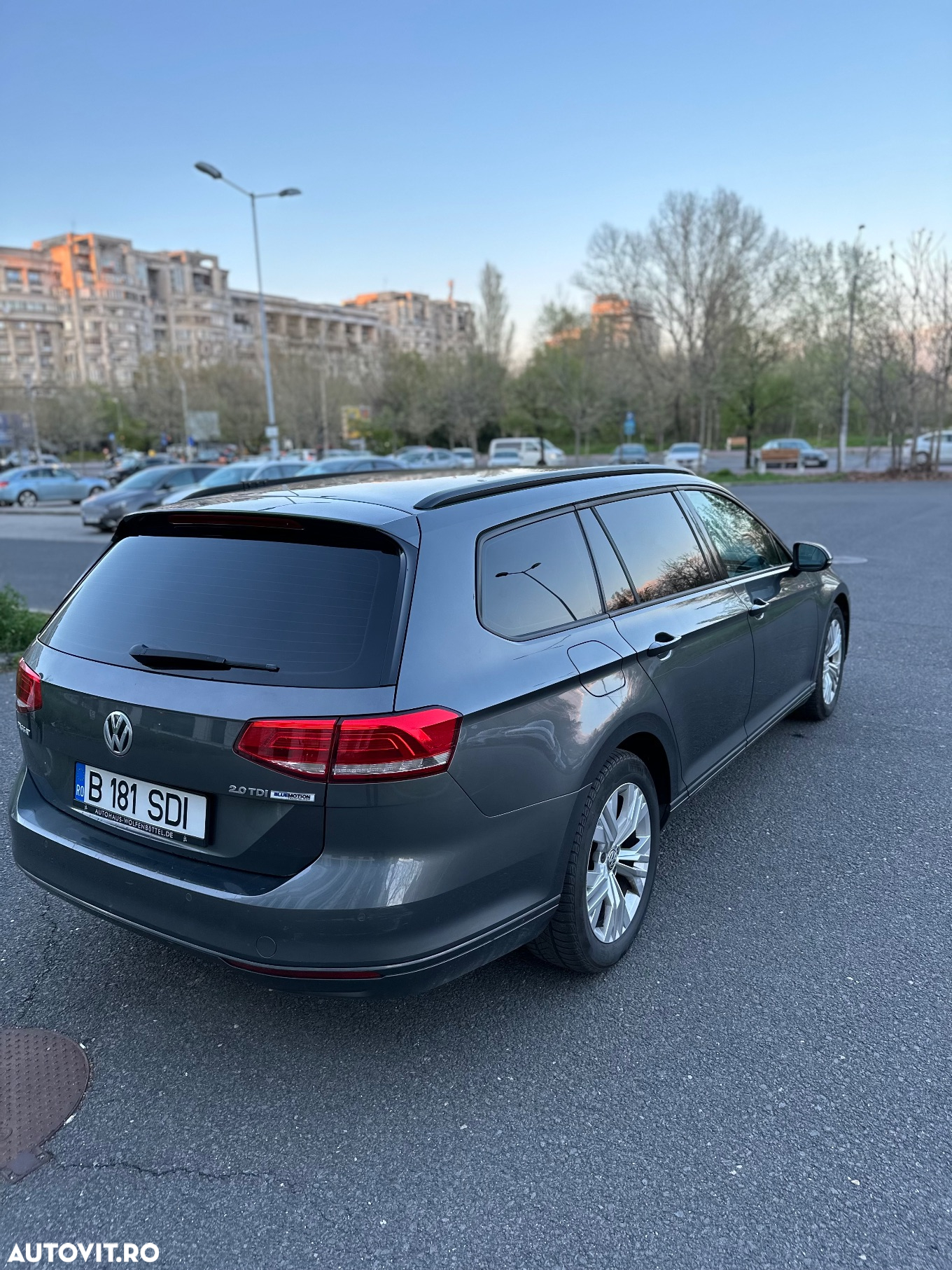 Volkswagen Passat 2.0 TDI (BlueMotion Technology) DSG Comfortline - 2