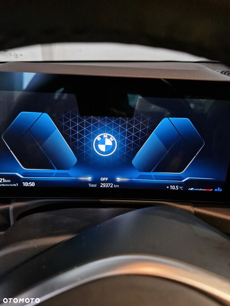 BMW Seria 3 330i xDrive M Sport - 14
