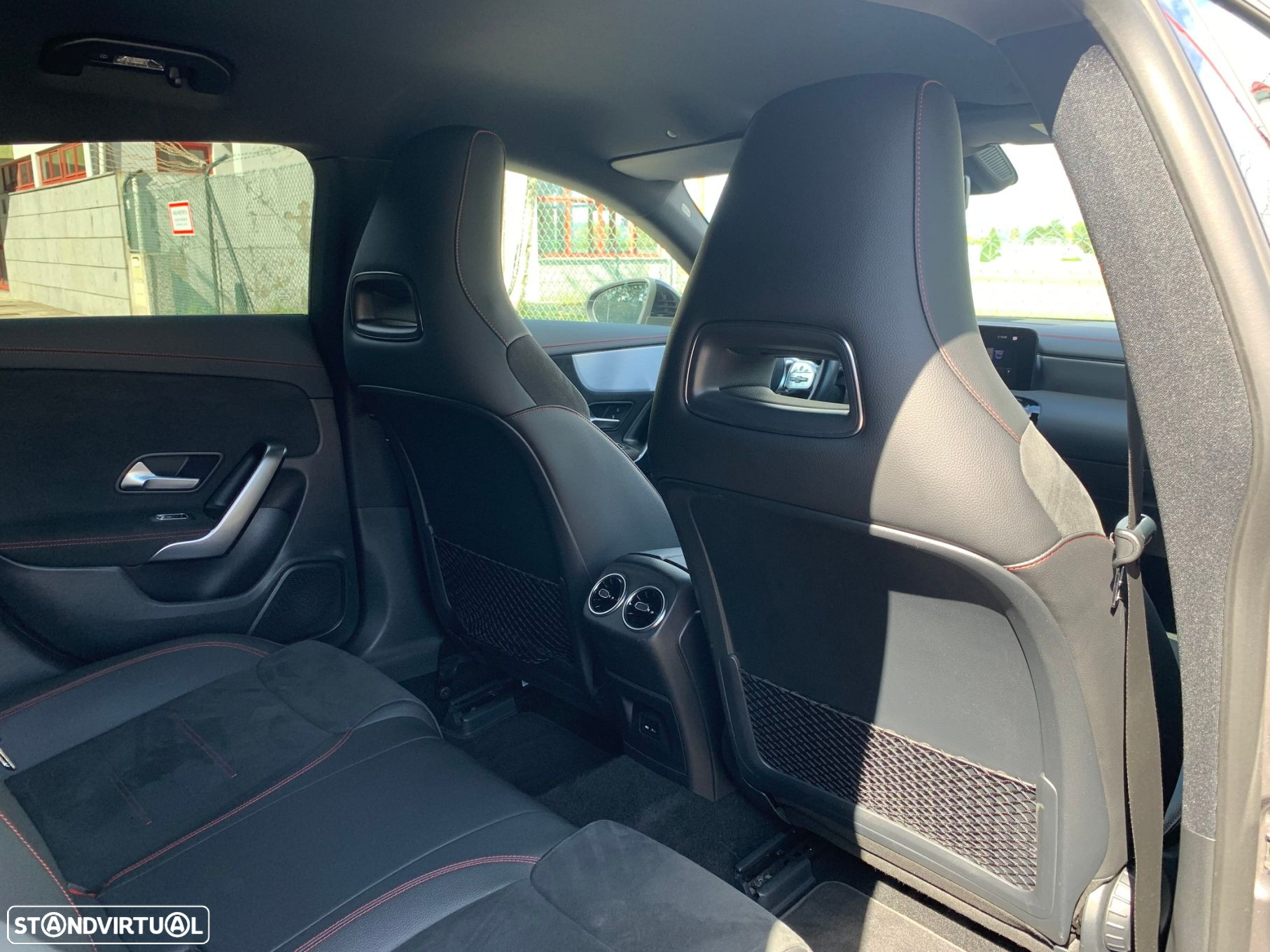 Mercedes-Benz CLA 180 d Shooting Brake AMG Line Aut. - 49