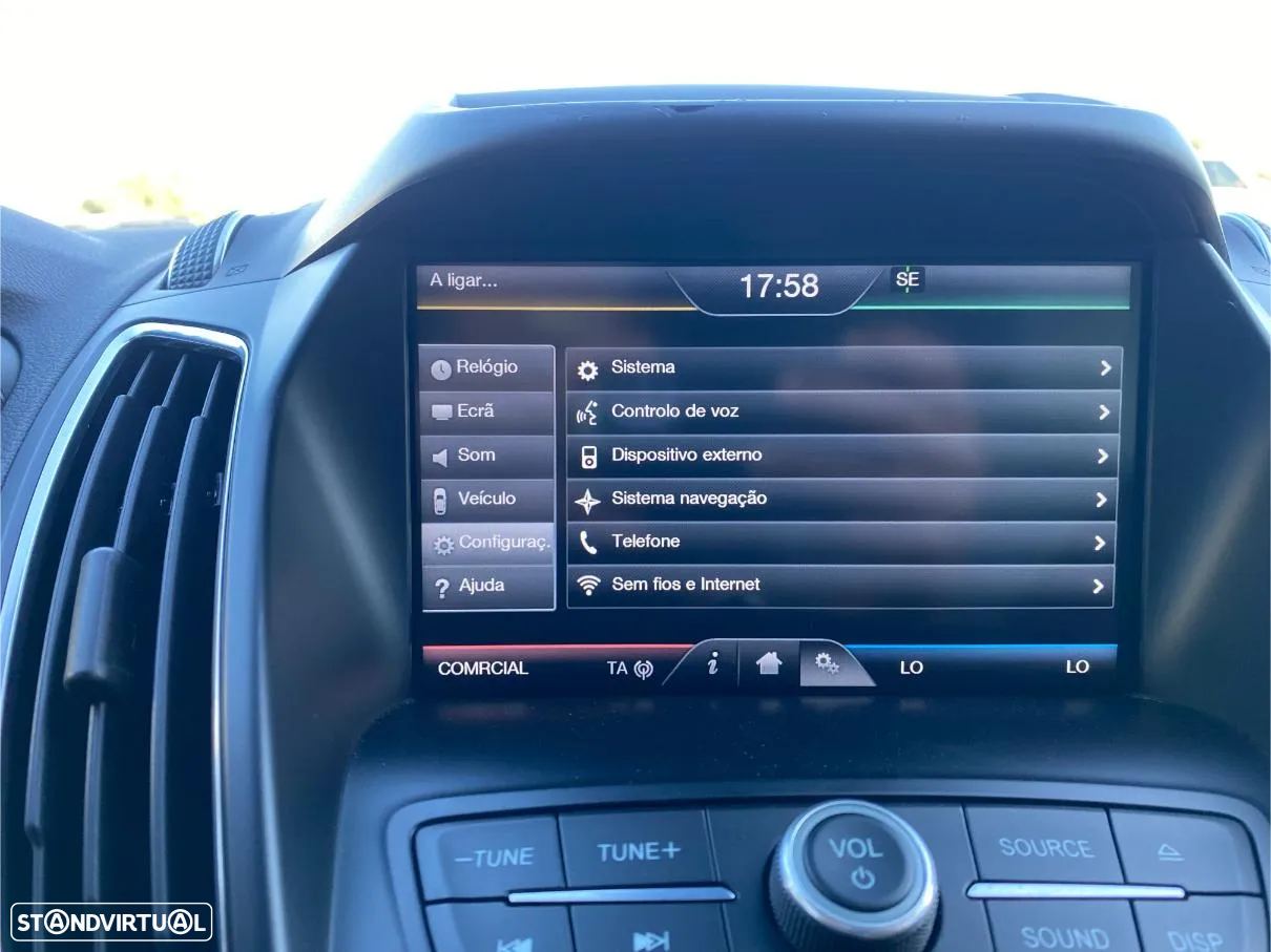 Ford C-Max 1.0 Ecoboost S&S Titanium - 29