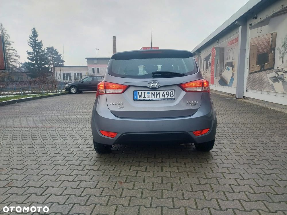 Hyundai ix20 1.6 CRDi UEFA EURO 2012 Edition - 4