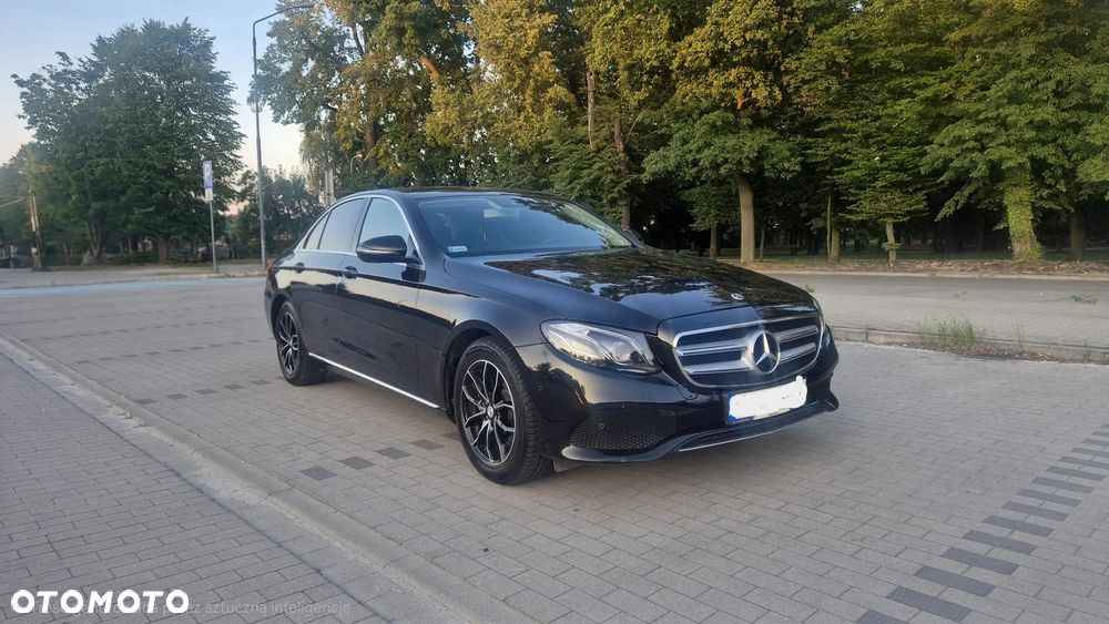 Mercedes-Benz Klasa E 200 9G-TRONIC - 1