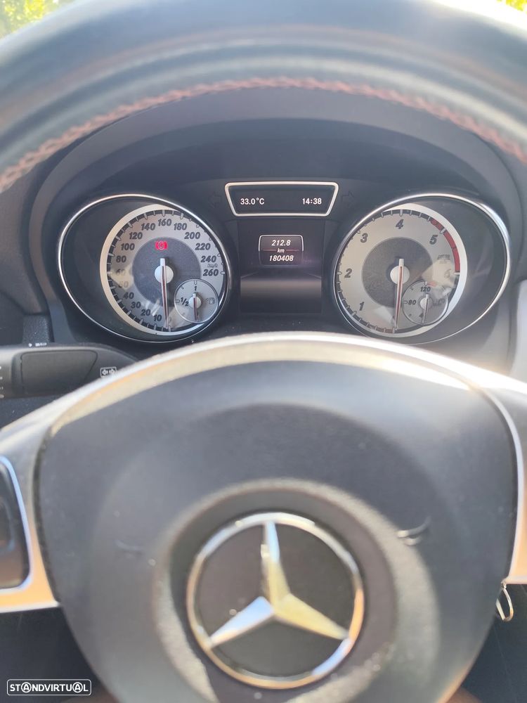 Mercedes-Benz CLA 200 d AMG Line - 5