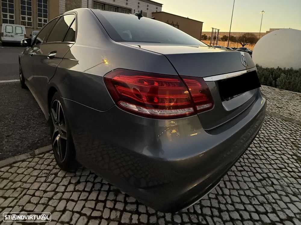 Mercedes-Benz E 220 BlueTEC 4Matic 7G-TRONIC Edition - 7
