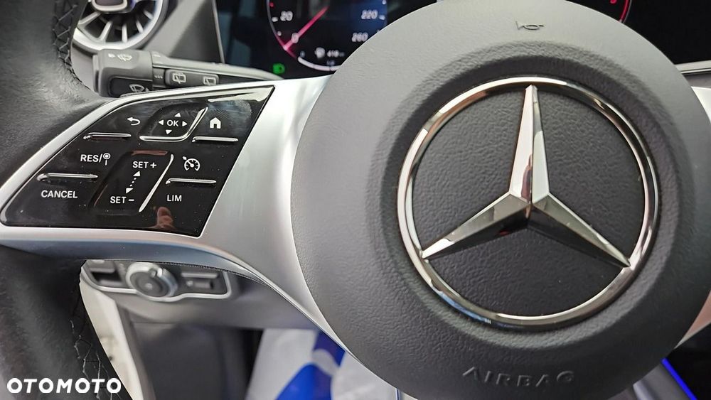 Mercedes-Benz Klasa B 200 d Progressive 8G-DCT - 16
