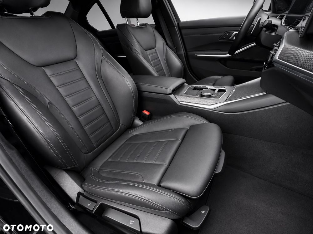 BMW Seria 3 320d xDrive M Sport Shadow - 14