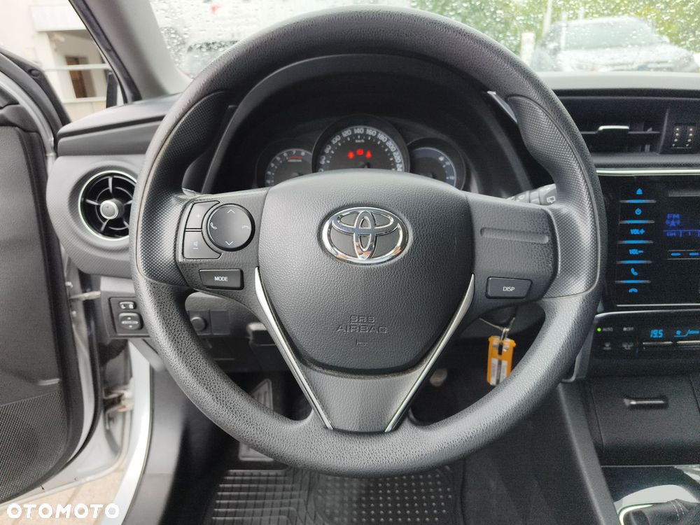 Toyota Auris 1.33 VVT-i Active - 20