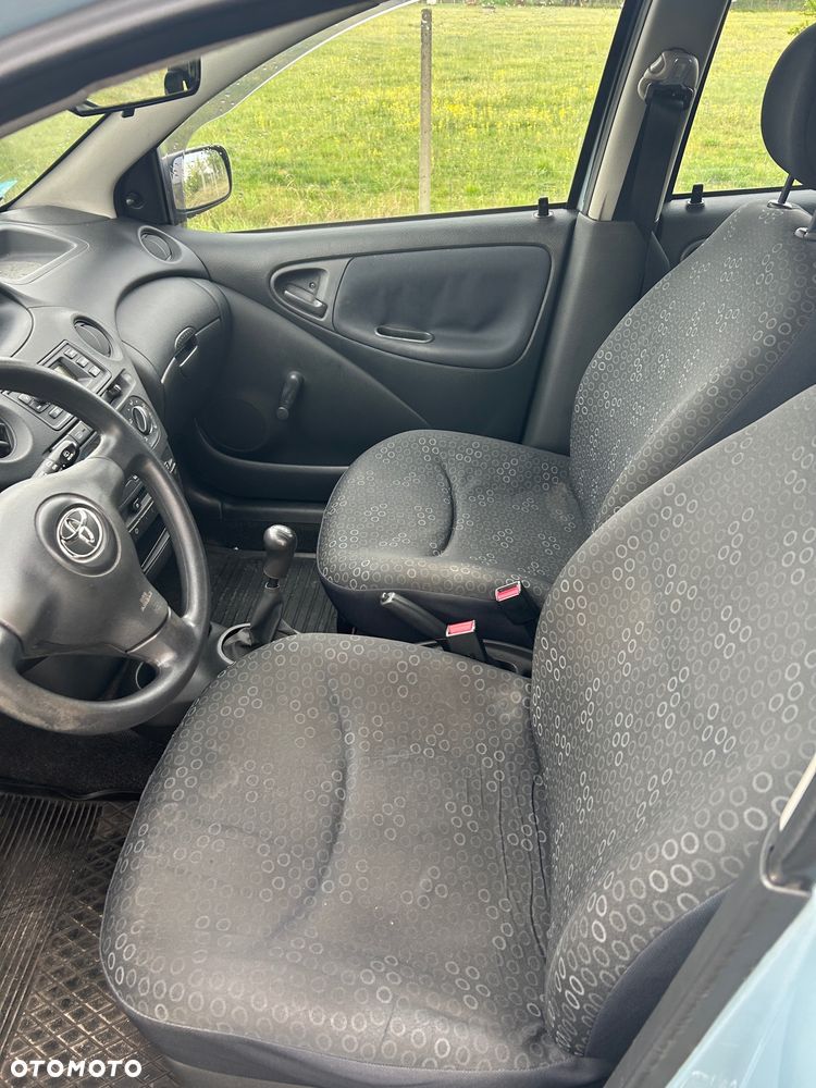 Toyota Yaris 1.3 Luna - 7