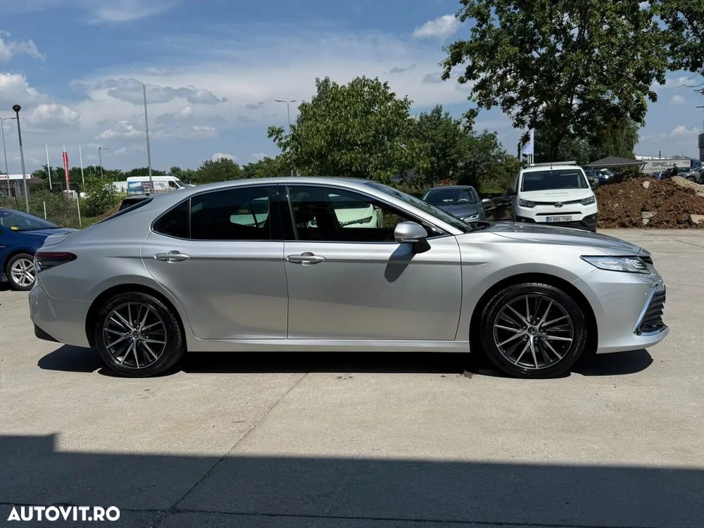 Toyota Camry 2.5 Dynamic - 7